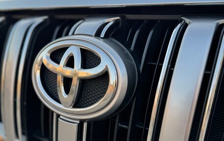 Toyota Land Cruiser Prado 150 рестайлинг 2, 2015 год, 3 450 000 рублей, 5 фотография