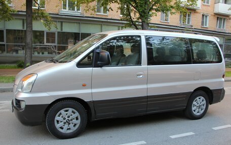 Hyundai Starex I рестайлинг, 2004 год, 660 000 рублей, 4 фотография