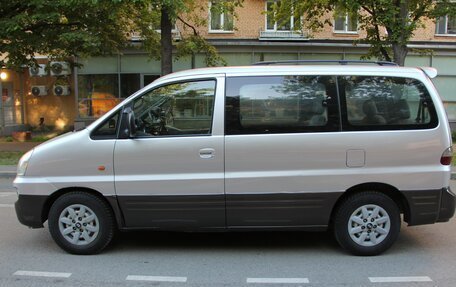 Hyundai Starex I рестайлинг, 2004 год, 660 000 рублей, 5 фотография