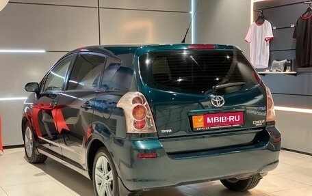 Toyota Corolla Verso I, 2005 год, 740 000 рублей, 3 фотография