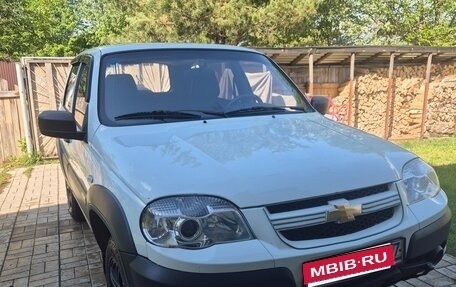 Chevrolet Niva I рестайлинг, 2014 год, 775 000 рублей, 3 фотография