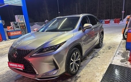 Lexus RX IV рестайлинг, 2020 год, 5 500 000 рублей, 4 фотография