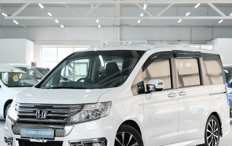 Honda Stepwgn IV, 2013 год, 2 049 000 рублей, 2 фотография