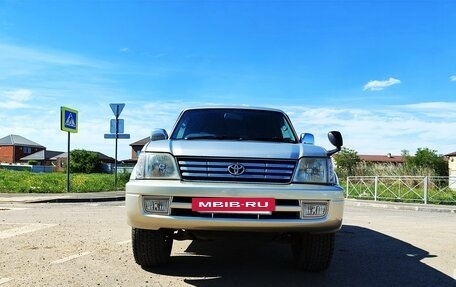 Toyota Land Cruiser Prado 90 рестайлинг, 2001 год, 1 690 000 рублей, 2 фотография
