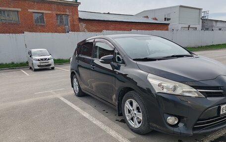 Toyota Verso I, 2013 год, 1 430 000 рублей, 4 фотография