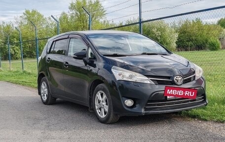 Toyota Verso I, 2013 год, 1 430 000 рублей, 3 фотография
