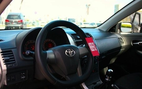 Toyota Corolla, 2010 год, 862 000 рублей, 5 фотография