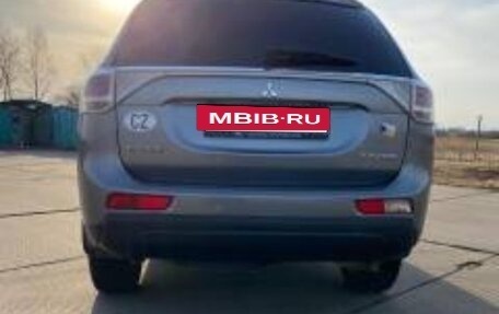 Mitsubishi Outlander III рестайлинг 3, 2012 год, 1 650 000 рублей, 3 фотография