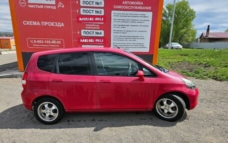 Honda Fit III, 2002 год, 400 000 рублей, 2 фотография