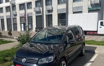 Volkswagen Touran III, 2011 год, 1 100 000 рублей, 1 фотография