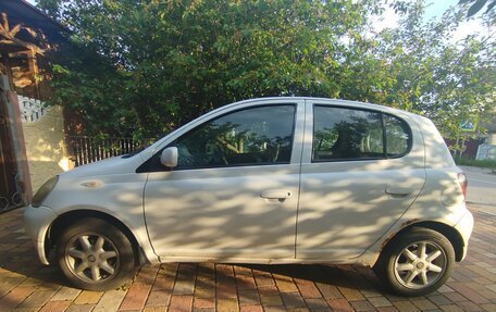 Toyota Vitz, 1999 год, 210 000 рублей, 1 фотография