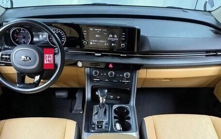 KIA Carnival, 2021 год, 2 290 000 рублей, 7 фотография