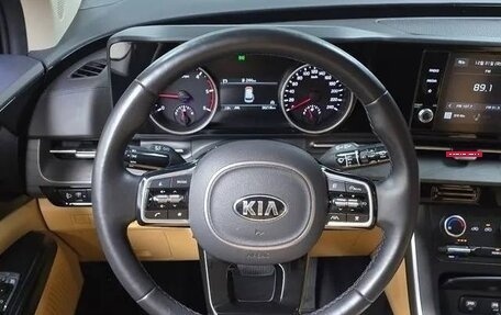 KIA Carnival, 2021 год, 2 290 000 рублей, 9 фотография
