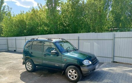 Chevrolet Niva I рестайлинг, 2004 год, 350 000 рублей, 2 фотография