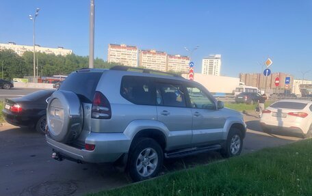 Toyota Land Cruiser Prado 120 рестайлинг, 2004 год, 2 500 000 рублей, 3 фотография