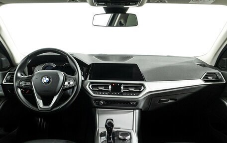 BMW 3 серия, 2019 год, 3 199 000 рублей, 13 фотография