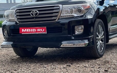 Toyota Land Cruiser 200, 2012 год, 3 550 000 рублей, 2 фотография