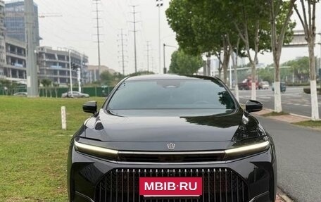 Toyota Crown, 2024 год, 5 900 000 рублей, 3 фотография