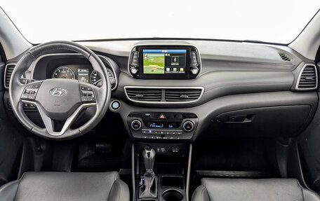 Hyundai Tucson III, 2019 год, 2 330 000 рублей, 13 фотография