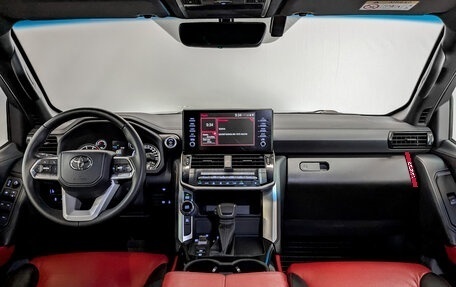 Toyota Land Cruiser, 2021 год, 9 900 000 рублей, 14 фотография