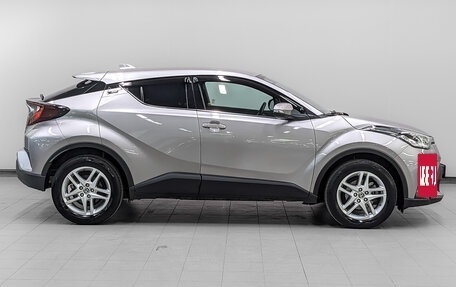 Toyota C-HR I рестайлинг, 2020 год, 2 930 000 рублей, 4 фотография