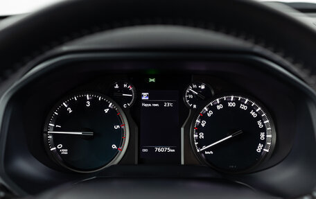 Toyota Land Cruiser Prado 150 рестайлинг 2, 2019 год, 4 990 000 рублей, 14 фотография