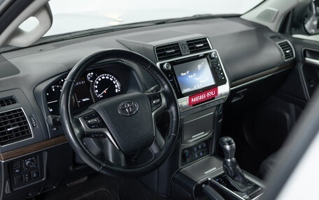 Toyota Land Cruiser Prado 150 рестайлинг 2, 2019 год, 4 990 000 рублей, 9 фотография