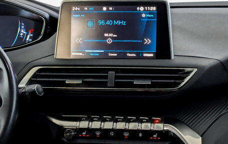 Peugeot 3008 II, 2019 год, 2 290 000 рублей, 15 фотография