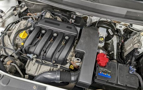 Renault Logan II, 2017 год, 730 000 рублей, 9 фотография