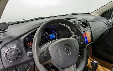 Renault Logan II, 2017 год, 730 000 рублей, 12 фотография