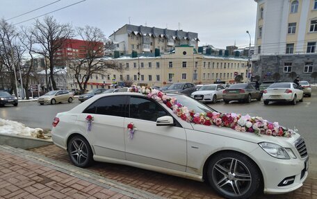 Mercedes-Benz E-Класс, 2010 год, 3 000 000 рублей, 2 фотография