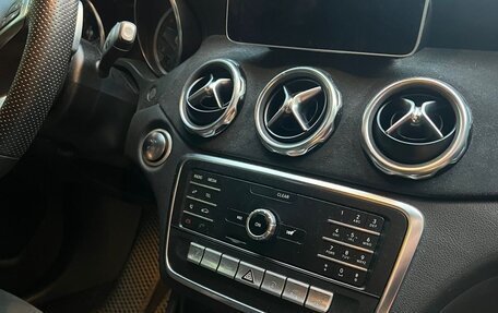 Mercedes-Benz GLA, 2018 год, 2 100 000 рублей, 9 фотография