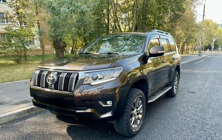 Toyota Land Cruiser Prado 150 рестайлинг 2, 2018 год, 6 000 000 рублей, 4 фотография