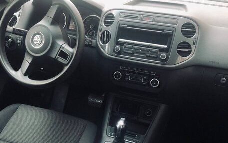 Volkswagen Tiguan I, 2013 год, 999 000 рублей, 4 фотография