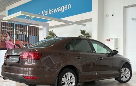 Volkswagen Jetta VI, 2014 год, 1 190 000 рублей, 2 фотография