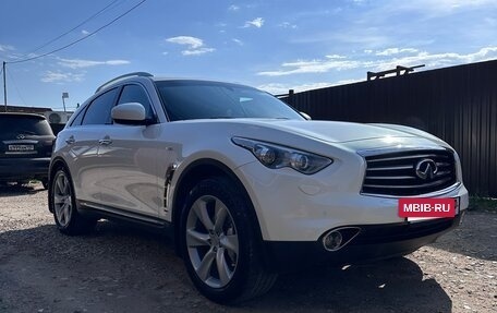 Infiniti FX II, 2012 год, 2 225 000 рублей, 10 фотография