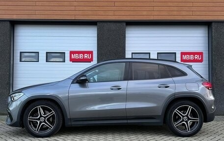 Mercedes-Benz GLA, 2022 год, 2 820 000 рублей, 4 фотография