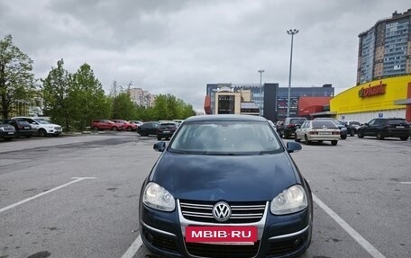 Volkswagen Jetta VI, 2010 год, 550 000 рублей, 2 фотография