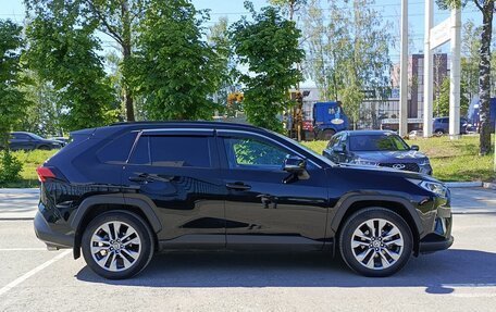 Toyota RAV4, 2022 год, 4 100 000 рублей, 5 фотография