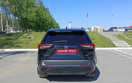 Toyota RAV4, 2022 год, 4 100 000 рублей, 7 фотография