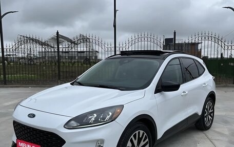 Ford Escape, 2021 год, 2 050 000 рублей, 3 фотография