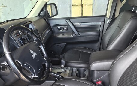 Mitsubishi Pajero IV, 2021 год, 3 700 000 рублей, 3 фотография