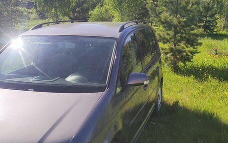 Volkswagen Touran III, 2007 год, 710 000 рублей, 3 фотография