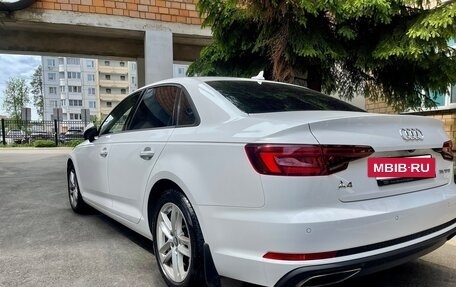 Audi A4, 2018 год, 2 750 000 рублей, 4 фотография