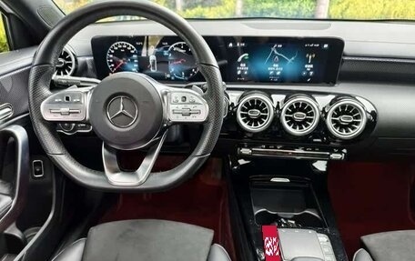 Mercedes-Benz A-Класс, 2022 год, 2 040 000 рублей, 13 фотография