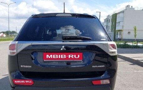 Mitsubishi Outlander III рестайлинг 3, 2012 год, 1 200 000 рублей, 2 фотография