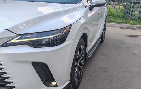 Lexus RX IV рестайлинг, 2023 год, 9 500 000 рублей, 3 фотография