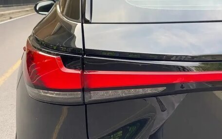 Lexus RX IV рестайлинг, 2025 год, 7 500 000 рублей, 6 фотография