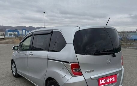 Honda Freed I, 2015 год, 1 080 000 рублей, 1 фотография