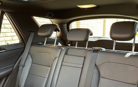 Mercedes-Benz GLE, 2016 год, 4 200 000 рублей, 9 фотография